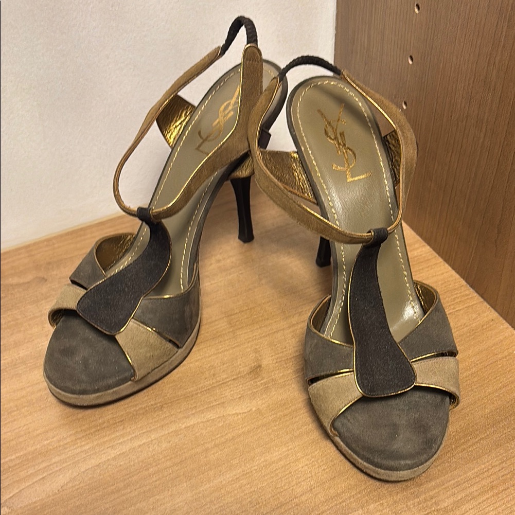 Yves Saint Laurent Women's Black And Gold Heels Size 9